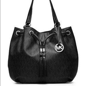 Michael Kors Jet Set Signature Tassel Logo Bag